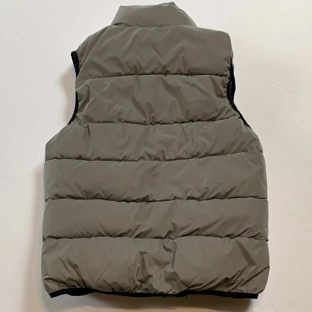GAP kids gray, subtle metallic Puffer Vest XL